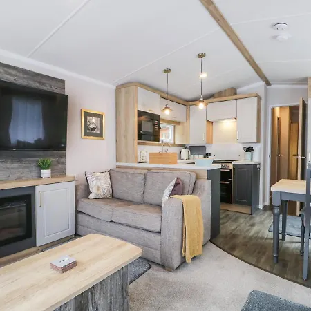 Aspen Grove بيت للعطل ويندرمير